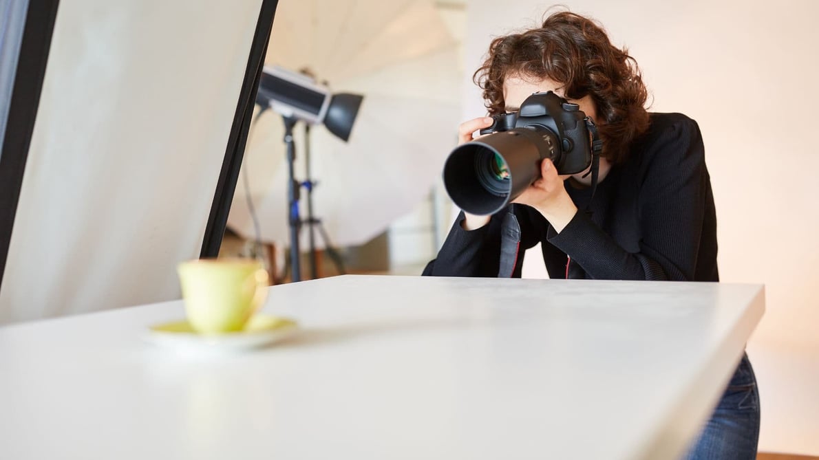 Content-Marketing-Profi fotografiert